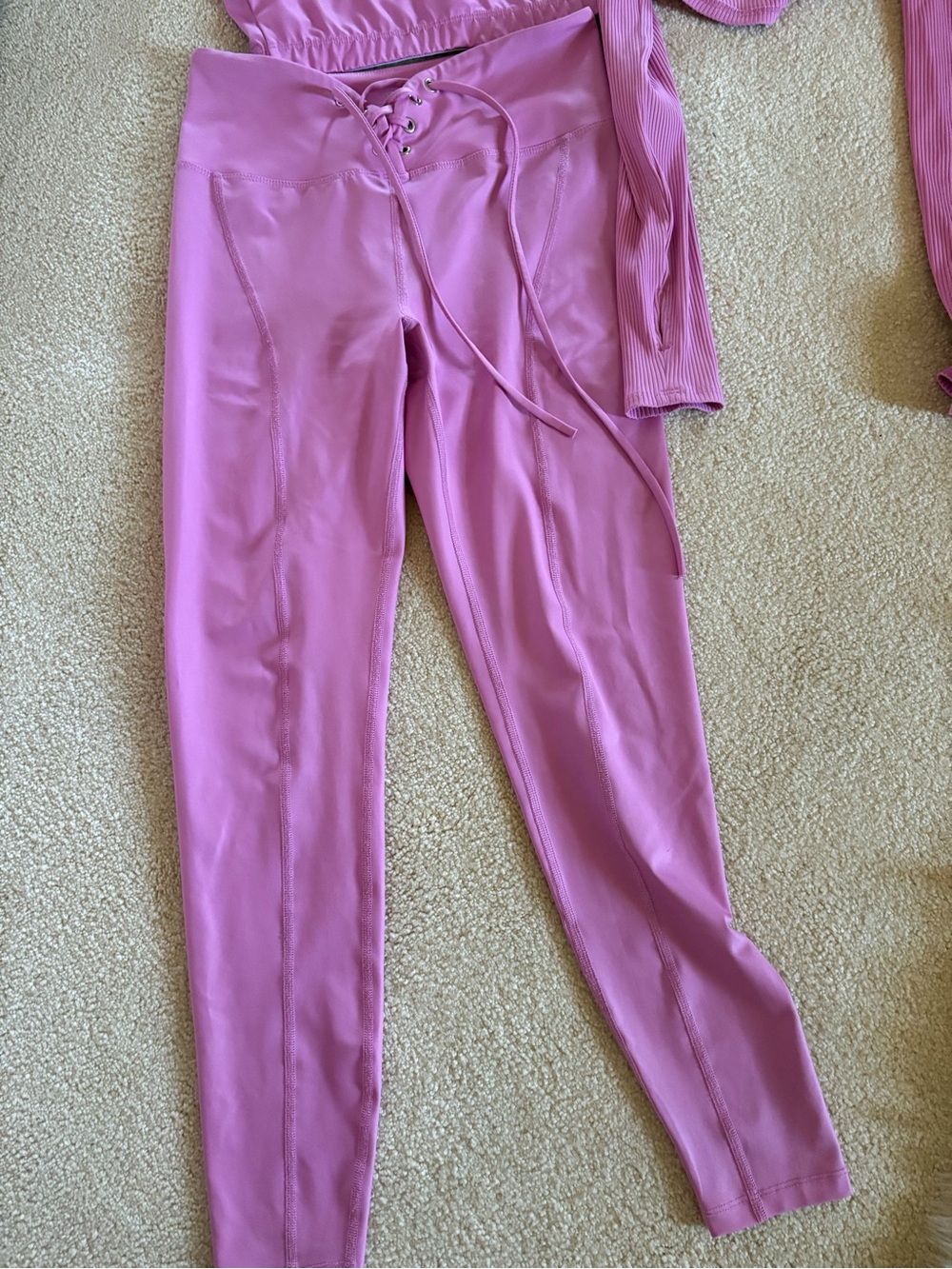 Year of Ours Mauve Lace-Up High-Waist Leggings & Crop Tank Set - Picture 6 of 6